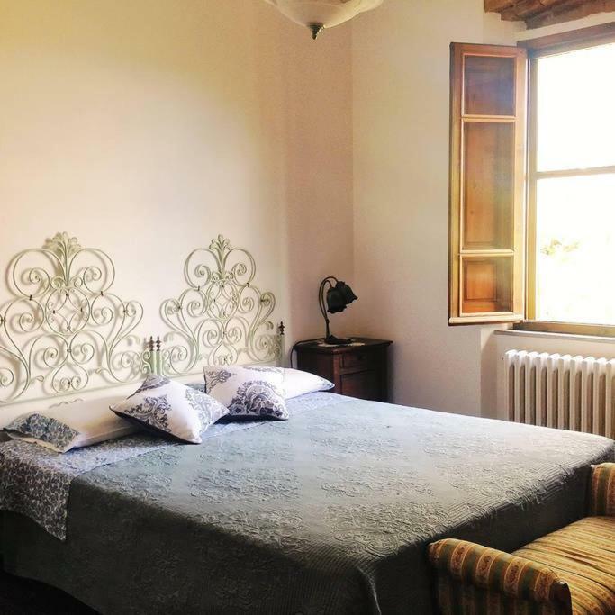 Stunning Country House Overlooking Tuscany Hills Lorenzana ภายนอก รูปภาพ